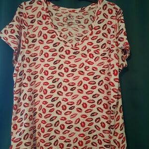 Torrid sz 3 t-shirt